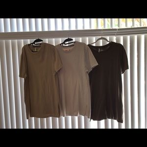 (SOLD) THREE (3) x FEAR OF GOD ESSENTIAL TEE SHIRTS CHINCHILLA